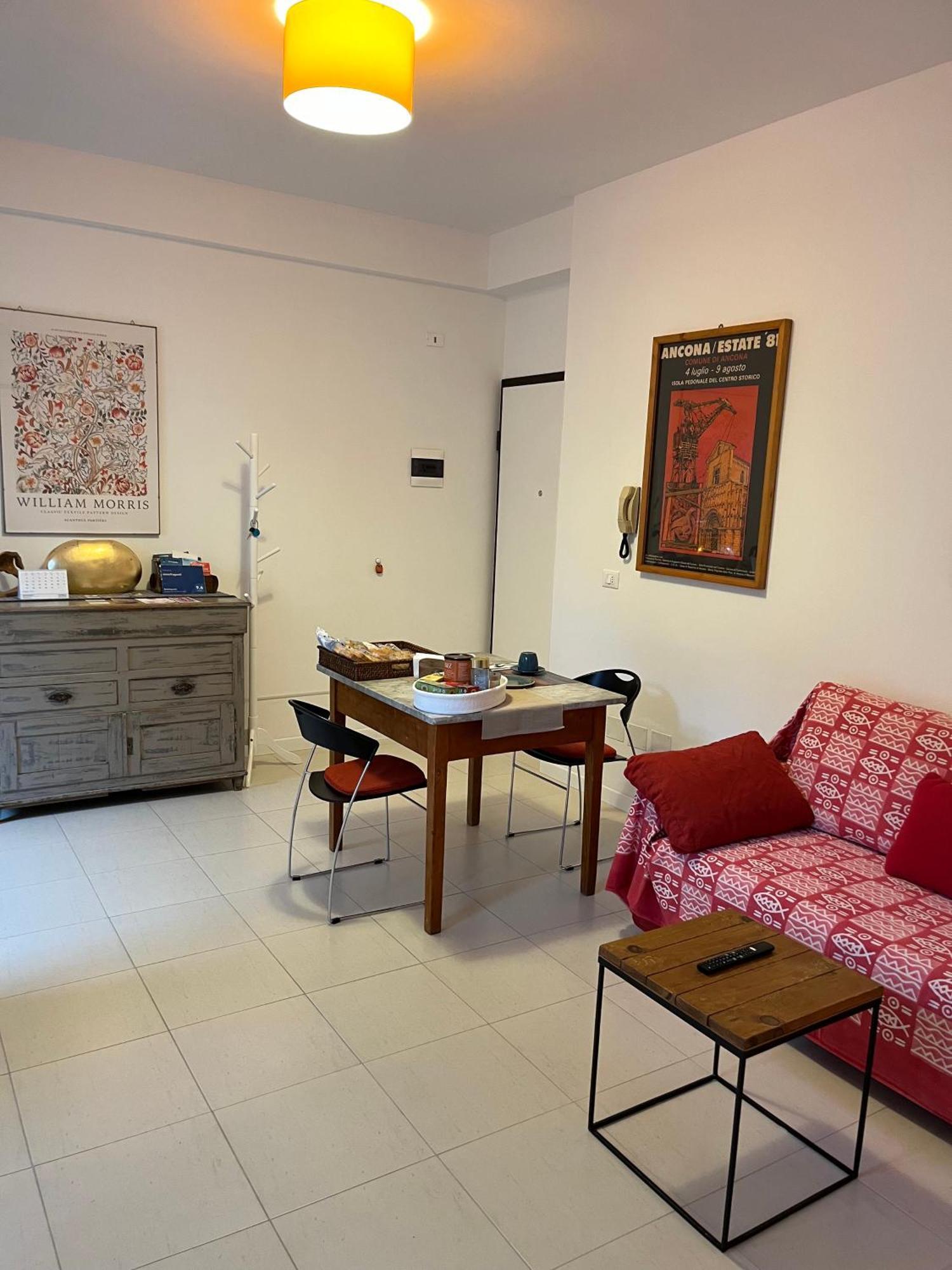 Minevaganti Appartement Ancona Buitenkant foto